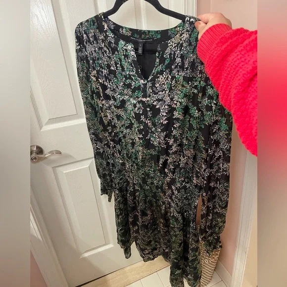 NWT White House Black Market Smocked Blouson Dress- Little Lead Burnout - Picture 6 of 16